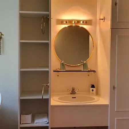 別荘 Haus Caluschi *